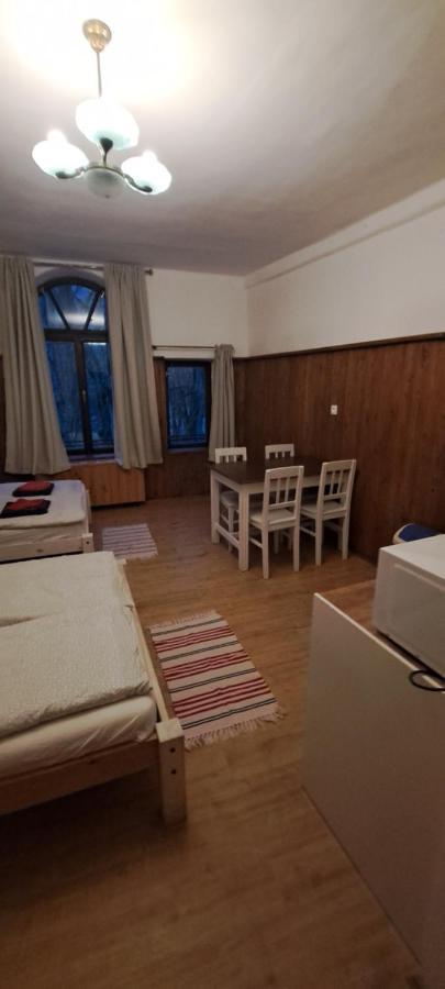 Hotel Penzion A Restaurace U Baby Subrovy Kokorin Esterno foto