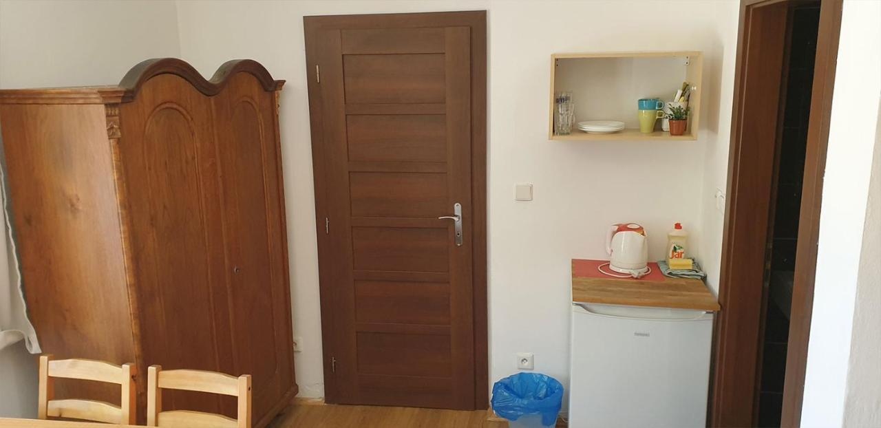 Hotel Penzion A Restaurace U Baby Subrovy Kokorin Esterno foto